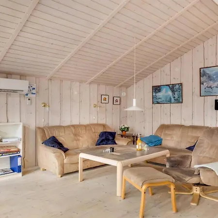 度假居 Cozy In Lyngsa Near *